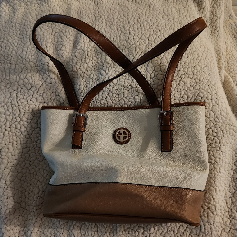 Giani Bernini Cream and Brown Leather Shoulder Bag with Timeless Design